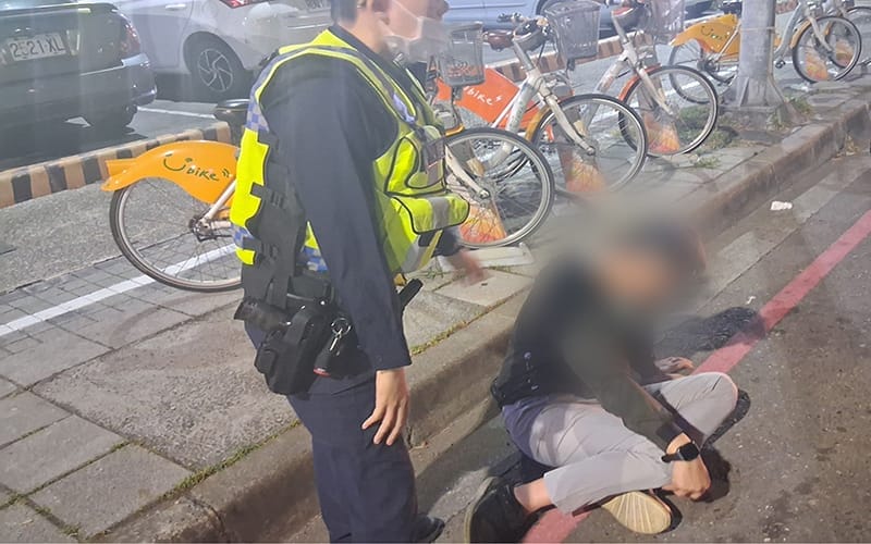 a0223春節high過頭1