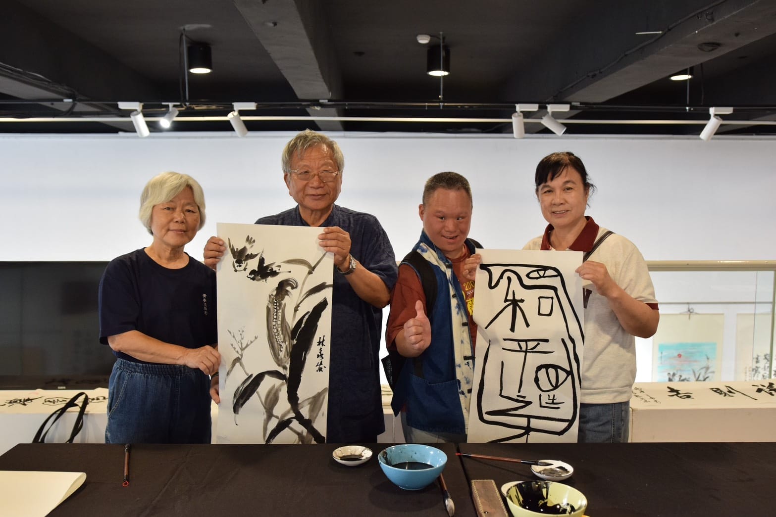 a0418知名國際書法大師吳威儀策劃6