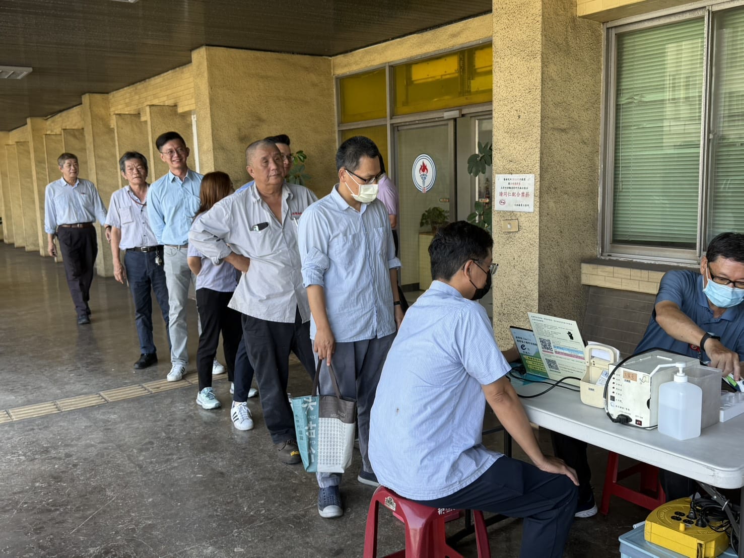 a0527中油大林廠油愛 挽袖捐熱血3