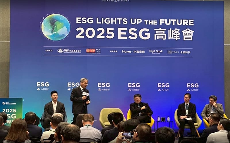 a0828外牆發電、不眩光！建研所示範肯定2
