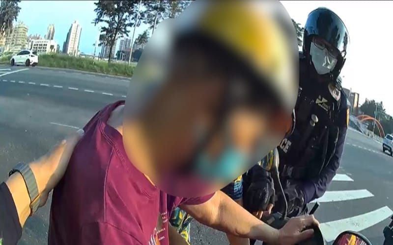 a1019老婦跌倒動彈不得