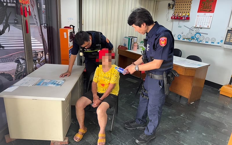 a1028八旬老婦購物迷路1