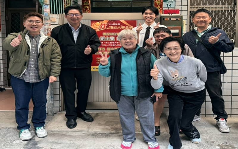 a0102仁武高中雙雙錄取國立臺灣大學2