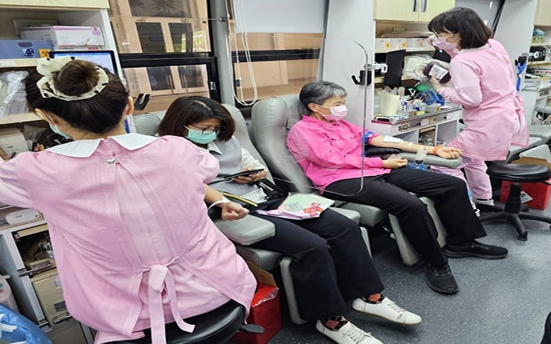 a0322中油煉製事業部號召員眷挽袖捐血解血荒台灣4