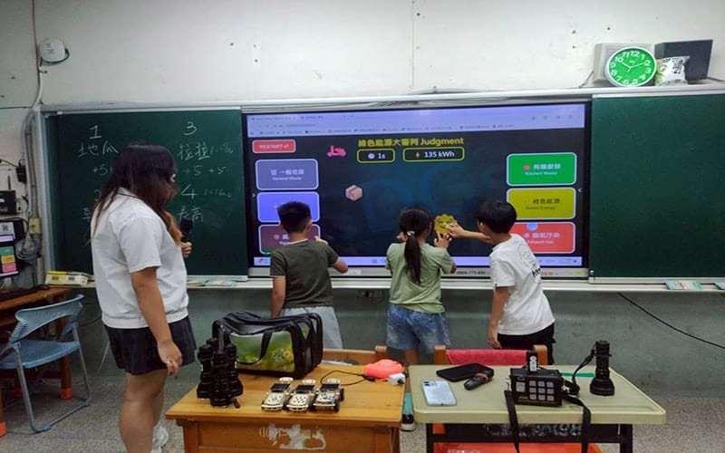 a0521仁武高中綠能推廣前進仁武國小5