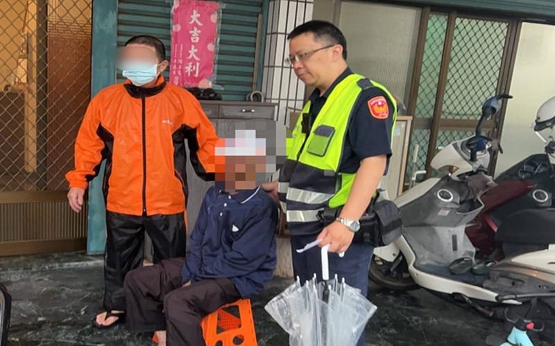 a0804八旬老翁迷途徘徊街頭1