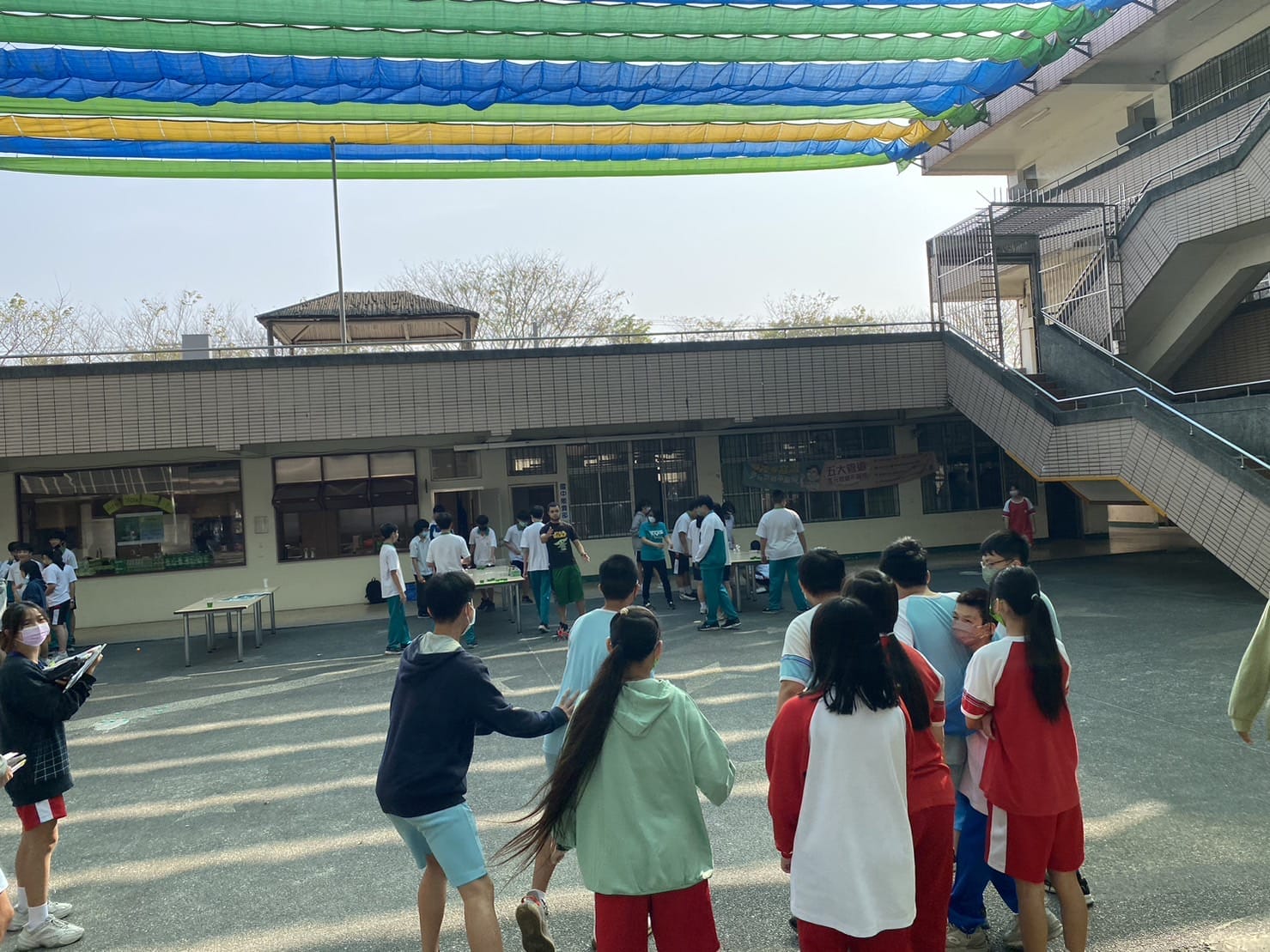 高雄市0317仁武高中下課10分鐘的快閃1