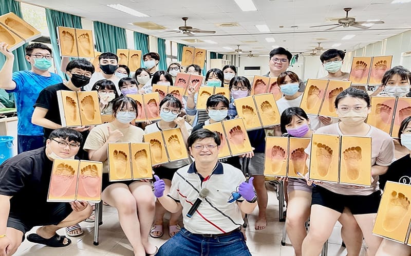 高雄市0424輔英科大傑出校友從專業出發3
